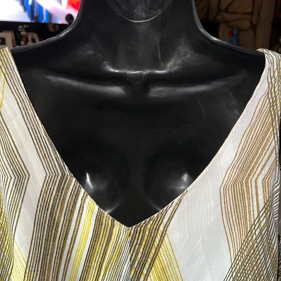 Lane Bryant Modern Swing Double-Layer Chiffon Style Tank - Picture 6 of 13